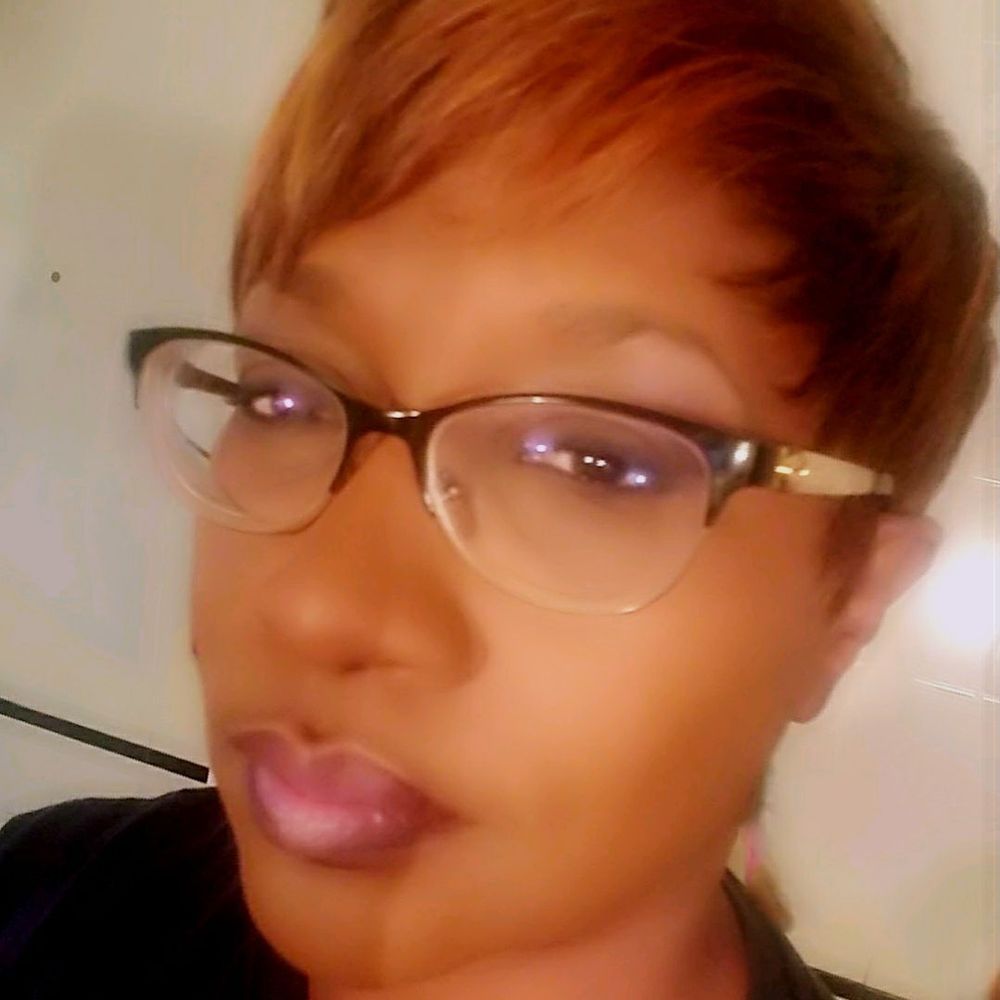 Meet your Posher, Rosalyn